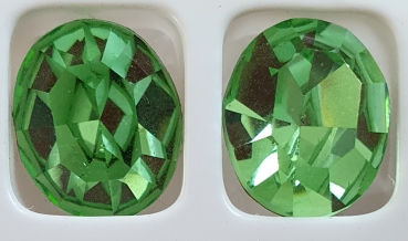 Strassstein oval 12x10 mm Per(Preci) 4St gef