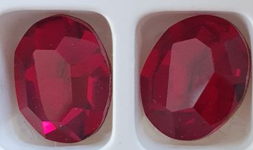 Swarovskistein oval 18x13mm Siam
