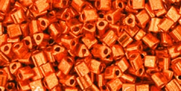 Toho Triangle 2mm Galv. Saffron 15g
