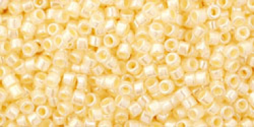 Toho Treasure (0901) 11/0 Ceyl. Rice Puddi ca7g
