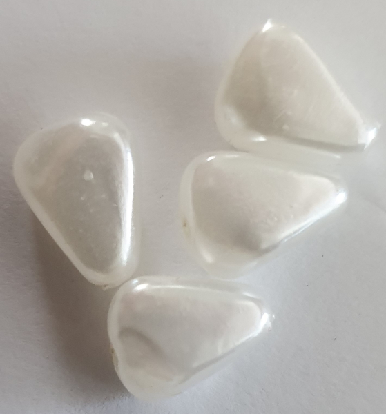 Wachsperle, Tropfen, kantig, 10x10mm, weiß, 30St.