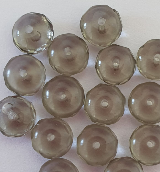 Linse 6x4mm Black Diamond 40 St.