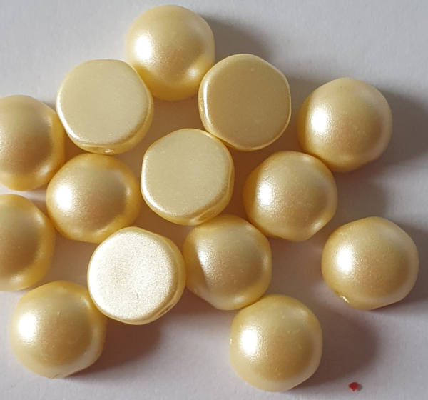 Cabochon 2-Loch 6mm Pastel Cream 100St