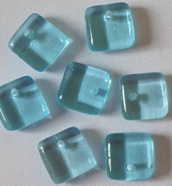 Quadrat Top-Loch 6mm Aquamarine 600 St.