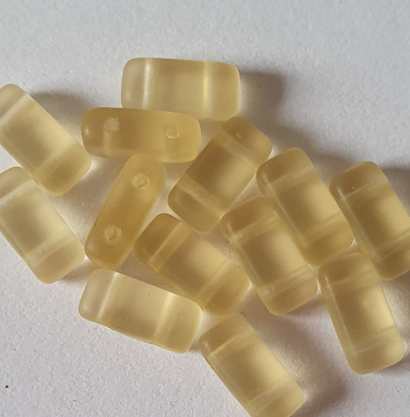 Brick 2-Loch 4x8 Lt. Topaz Frost 60 St.