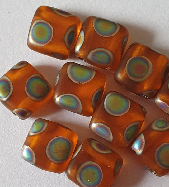 2-Loch Perle Quadrat 6mm Hyacinth Peacock Frost 30St.