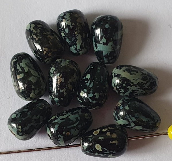 Tropfen 9x7mm Jet Silver Travertin 30 St.