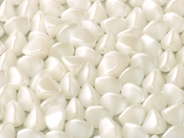 Pinch 5x3mm Alabaster Pastel White 100 St