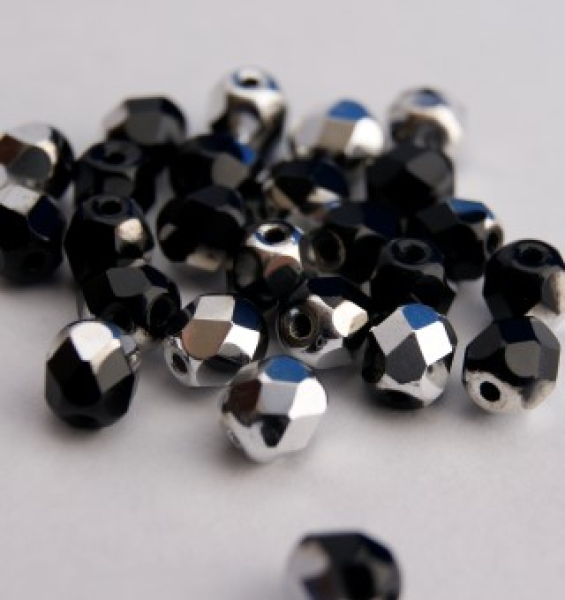 Glasschliffperle 4mm Jet CAL 100St