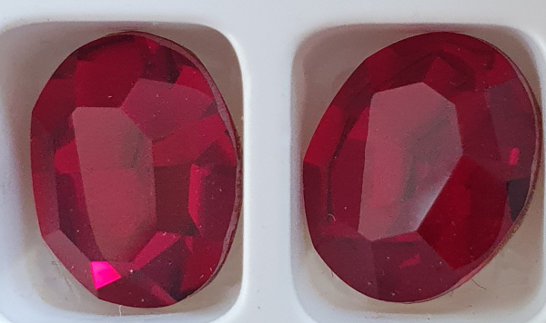Strassstein oval 12x10 mm Siam (Preci) 4St.