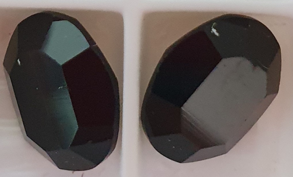 Swarovskistein oval 30x22mm Jet
