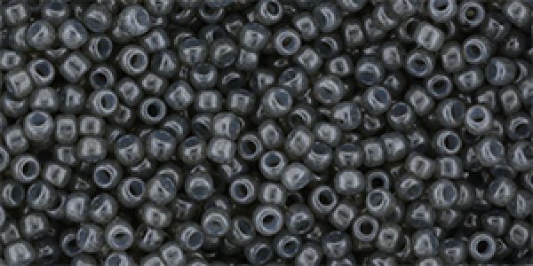 Toho 2,0mm (YPS0068) HYB Col Tre Milk Shark Skin ca20g