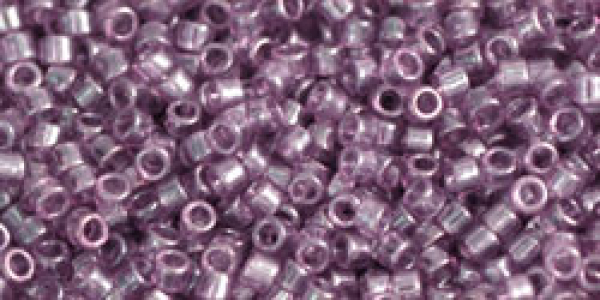 Toho Treasure (0110) 11/0 TrLüst Lt Amethyst ca7g